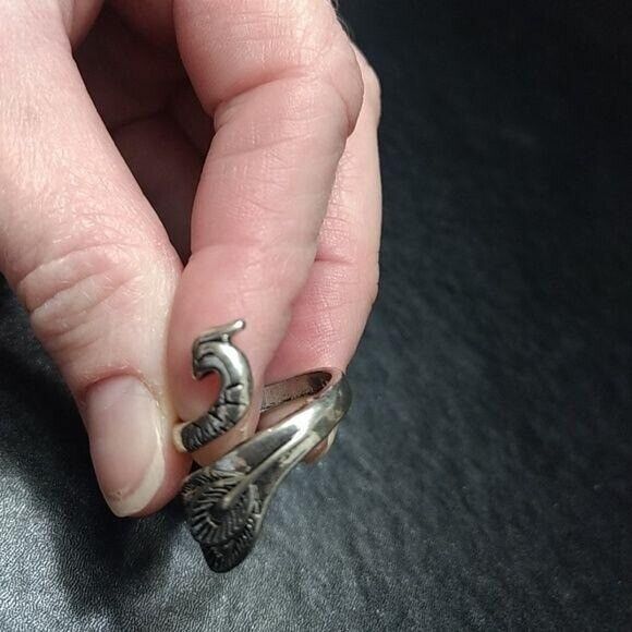 Silver tone peacock ring - Picture 3 of 6
